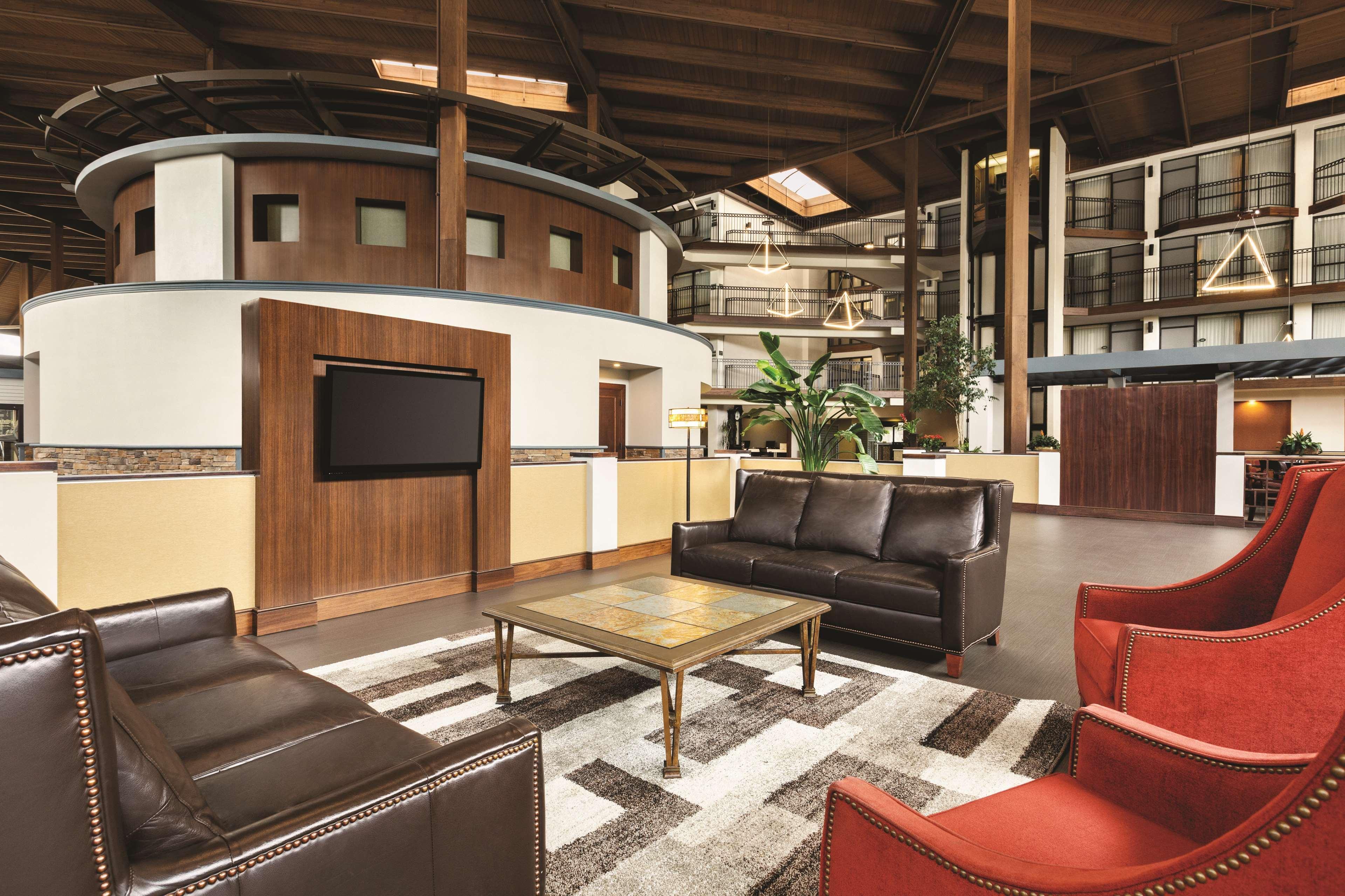 Radisson Hotel Lenexa Overland Park Екстер'єр фото