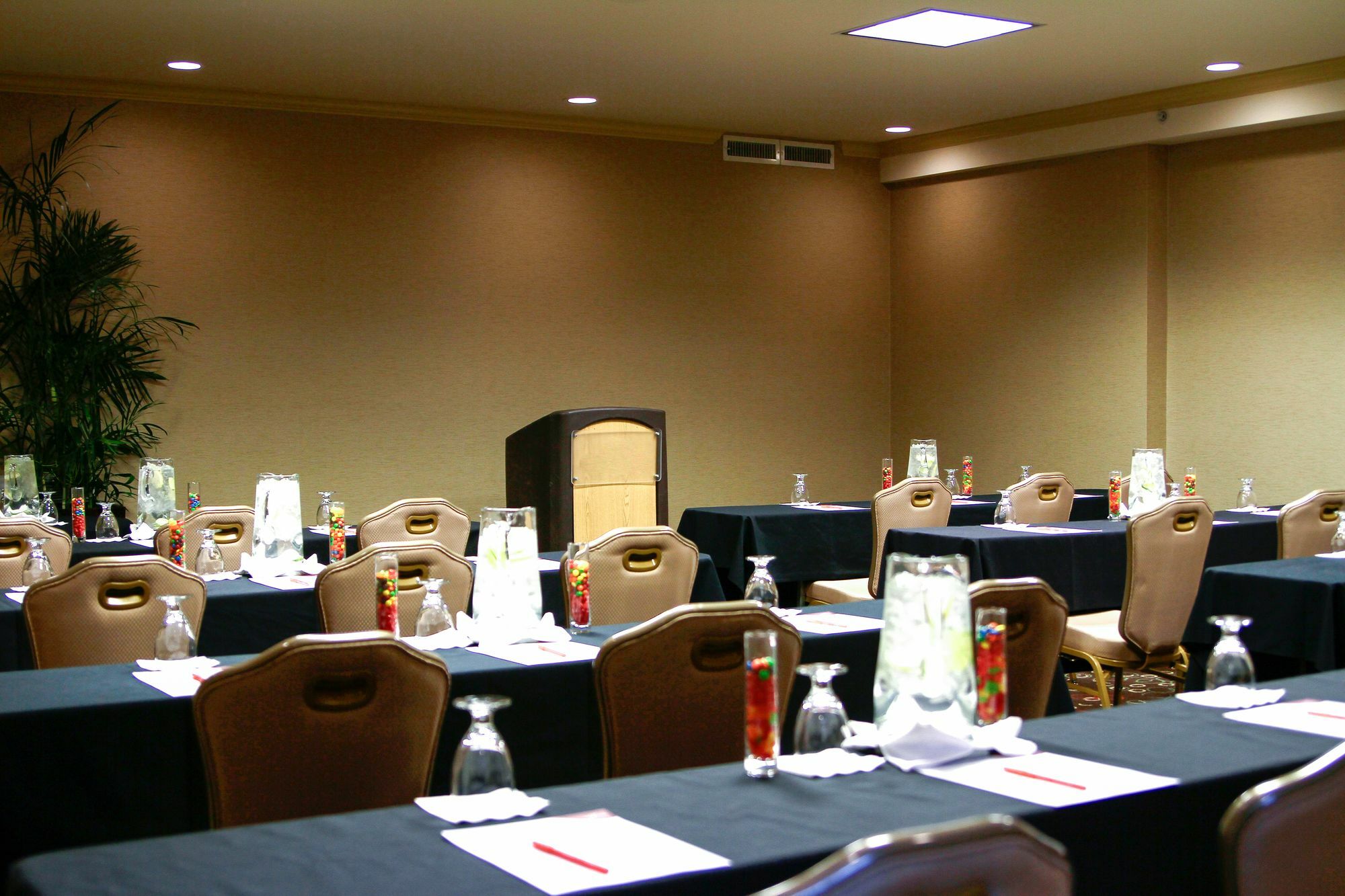 Radisson Hotel Lenexa Overland Park Екстер'єр фото
