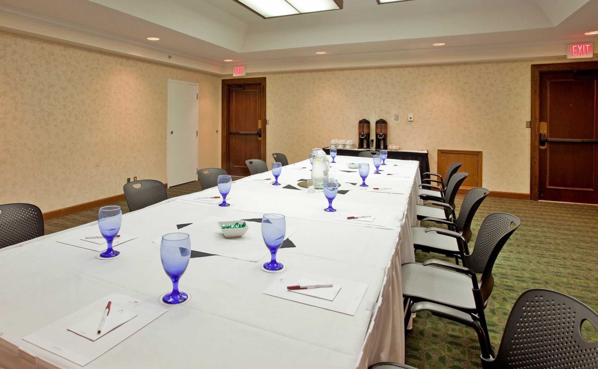 Radisson Hotel Lenexa Overland Park Зручності фото