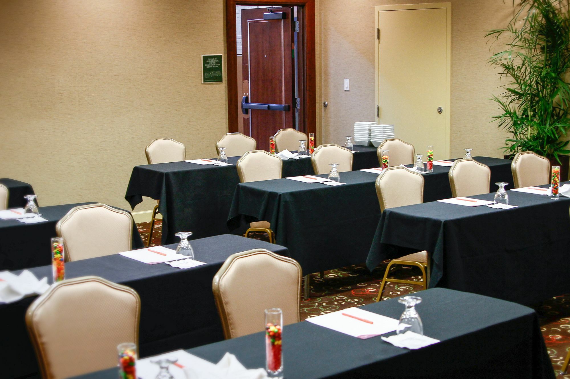 Radisson Hotel Lenexa Overland Park Екстер'єр фото