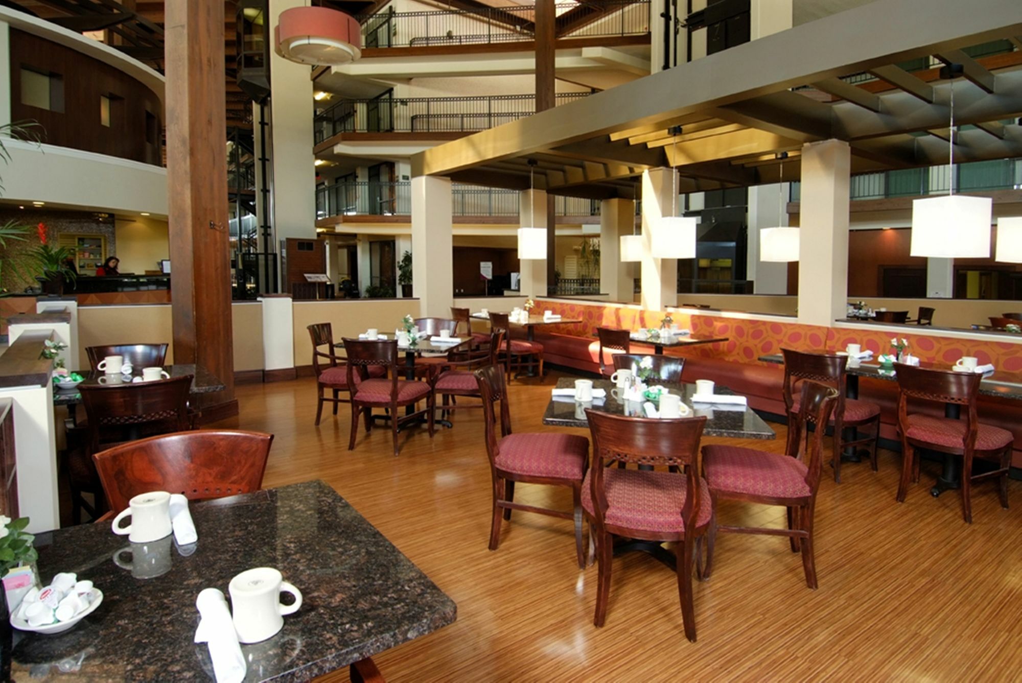Radisson Hotel Lenexa Overland Park Екстер'єр фото